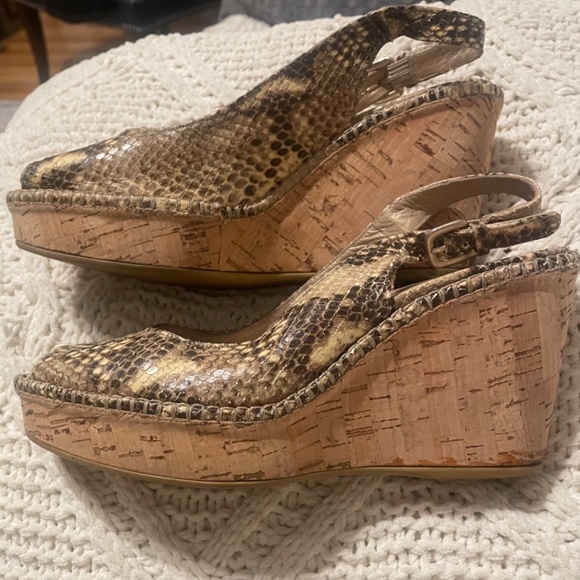 Stuart Weizmann Snake Print Slingback Wedges- Size 7 1/2 - Picture 2 of 4